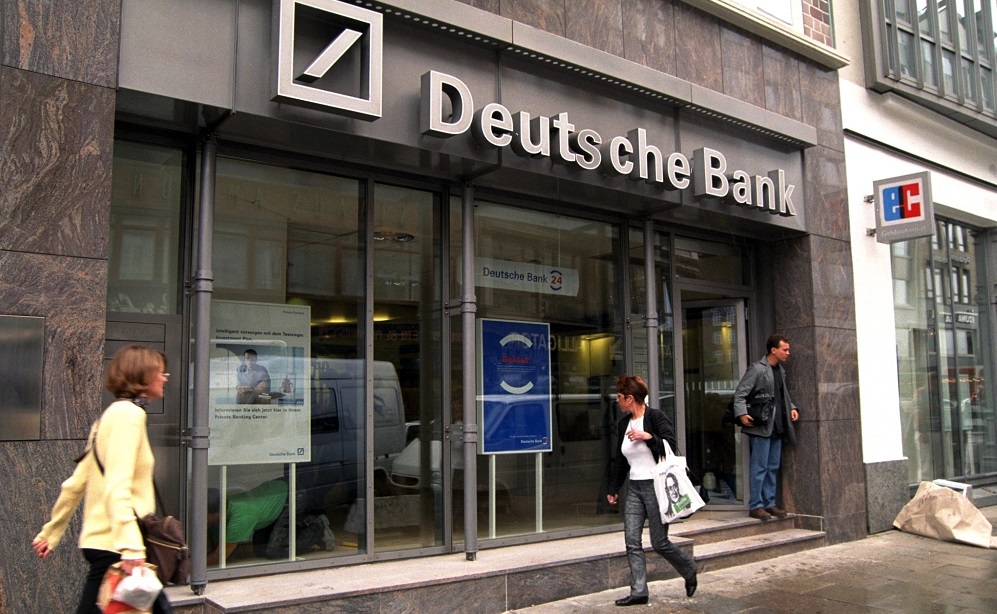 Europa ve ne shenjester bankat, qeverite rrisin taksat